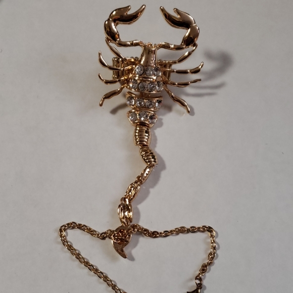 New Women Light Rose Gold Scorpion Wrist Bracelet - Picture 4 of 5